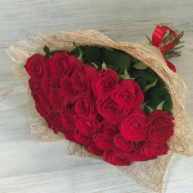 Букет из 29 красных роз (50см)